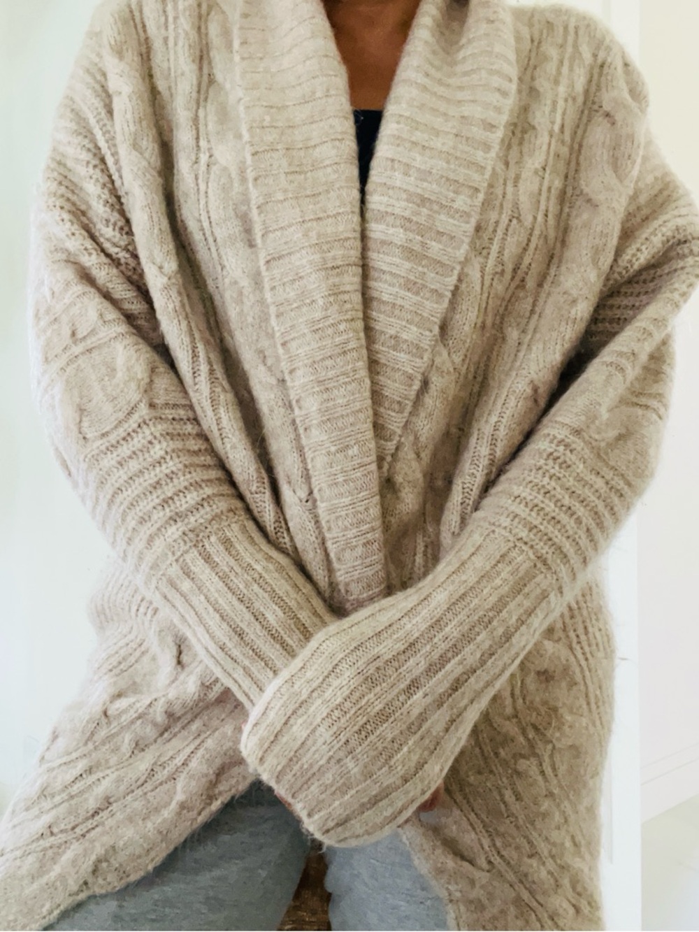 Abercrombie Cozy Beige Cable Knit Shawl Collar Sweater size M